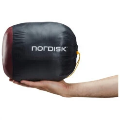 Nordisk Oscar -2 Curve - Sac De Couchage Synthétique 9 Nordisk Oscar -2 Curve - Sac De Couchage Synthétique -Équip’Camp Magasin nordisk oscar 2 curve sac de couchage synthetique detail 3